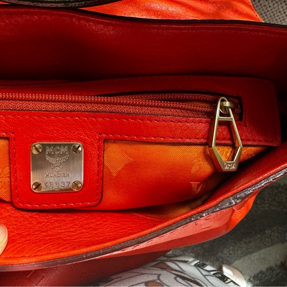 Authentic MCM Red-orange Soft Leather Crossbody Bag with trifold wallet - Picture 9 of 12